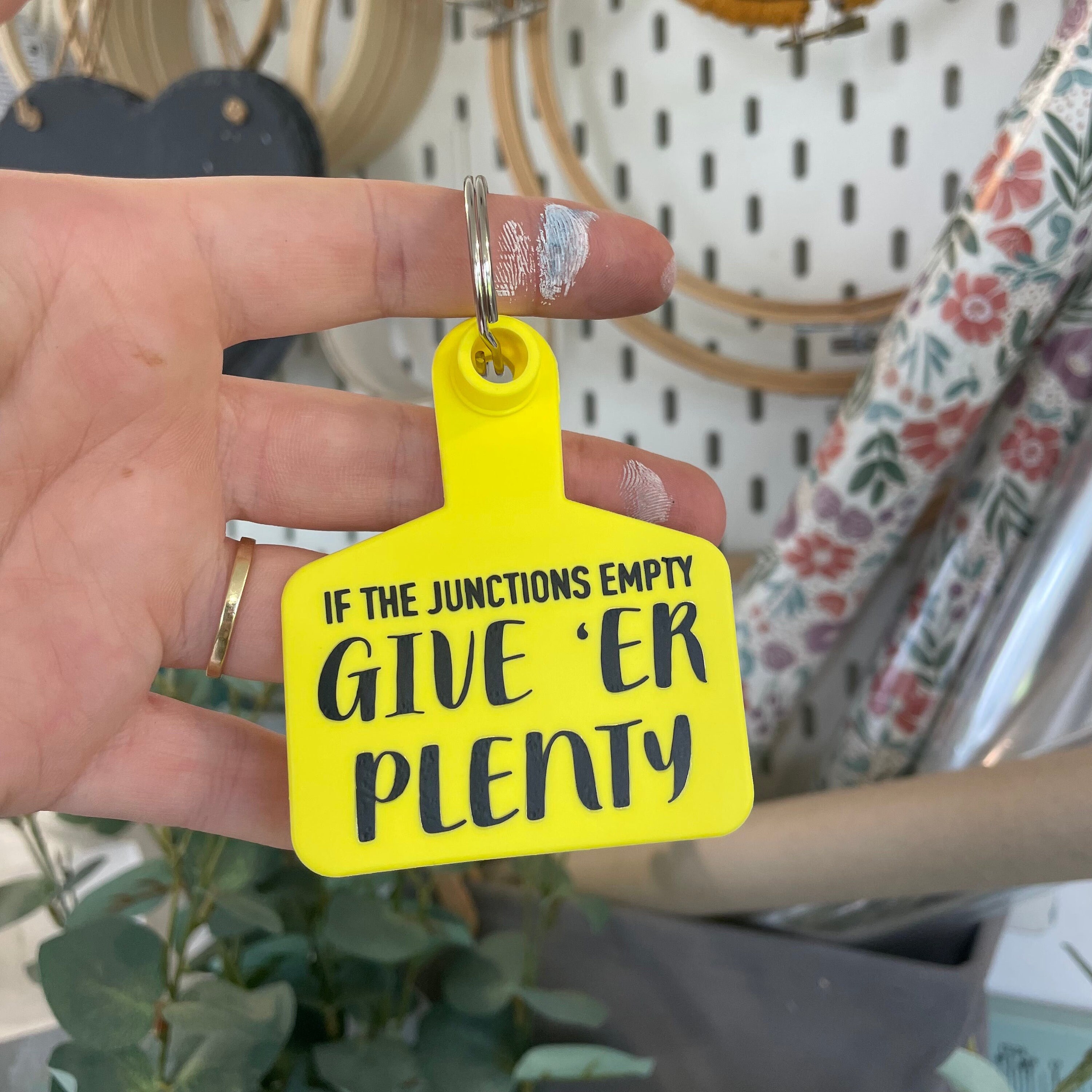 Cow Tag Keyring: Funny Farmer Gift, 'Give Er Plenty' Keychain