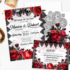 Puede incluir: Invitaci&oacute;n de boda con un tema g&oacute;tico. La invitaci&oacute;n presenta un dise&ntilde;o de encaje blanco y negro con rosas rojas y calaveras. El texto dice "Till Death Do Us Part" e incluye los nombres de la pareja, la fecha y la hora de la boda. La tarjeta RSVP presenta un dise&ntilde;o similar con el texto "Se han reservado asientos en su honor."