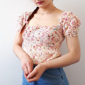 Playful tee/ crochet pattern for cute top/ advanced crocheter project/ top with puffed sleeves / big sleeves crochet top/ milkmaid top/ pdf