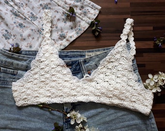 Iris crochet bralette / crochet pattern lacy bra / cute girly bra / crochet bikini / bikini top for women / crocheted bra pattern pdf