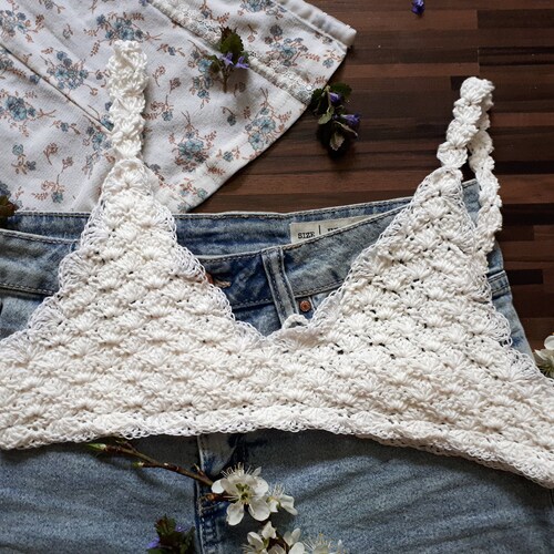 Scalloped Bandeau Bikini Top Crochet Pattern Bikini Bra Pdf Etsy Scalloped Bandeau Bikini Top Crochet Pattern Bikini Bra Pdf Etsy