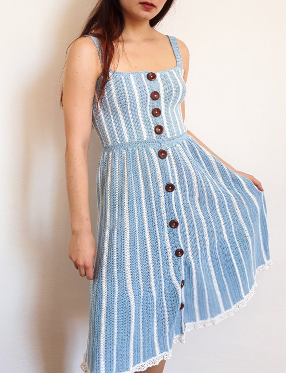 cute crochet dresses Alice in the Wonderland crochet dress/ crochet pattern dress for women / cute and summery dress / dress with stripes / with buttons / pdf
