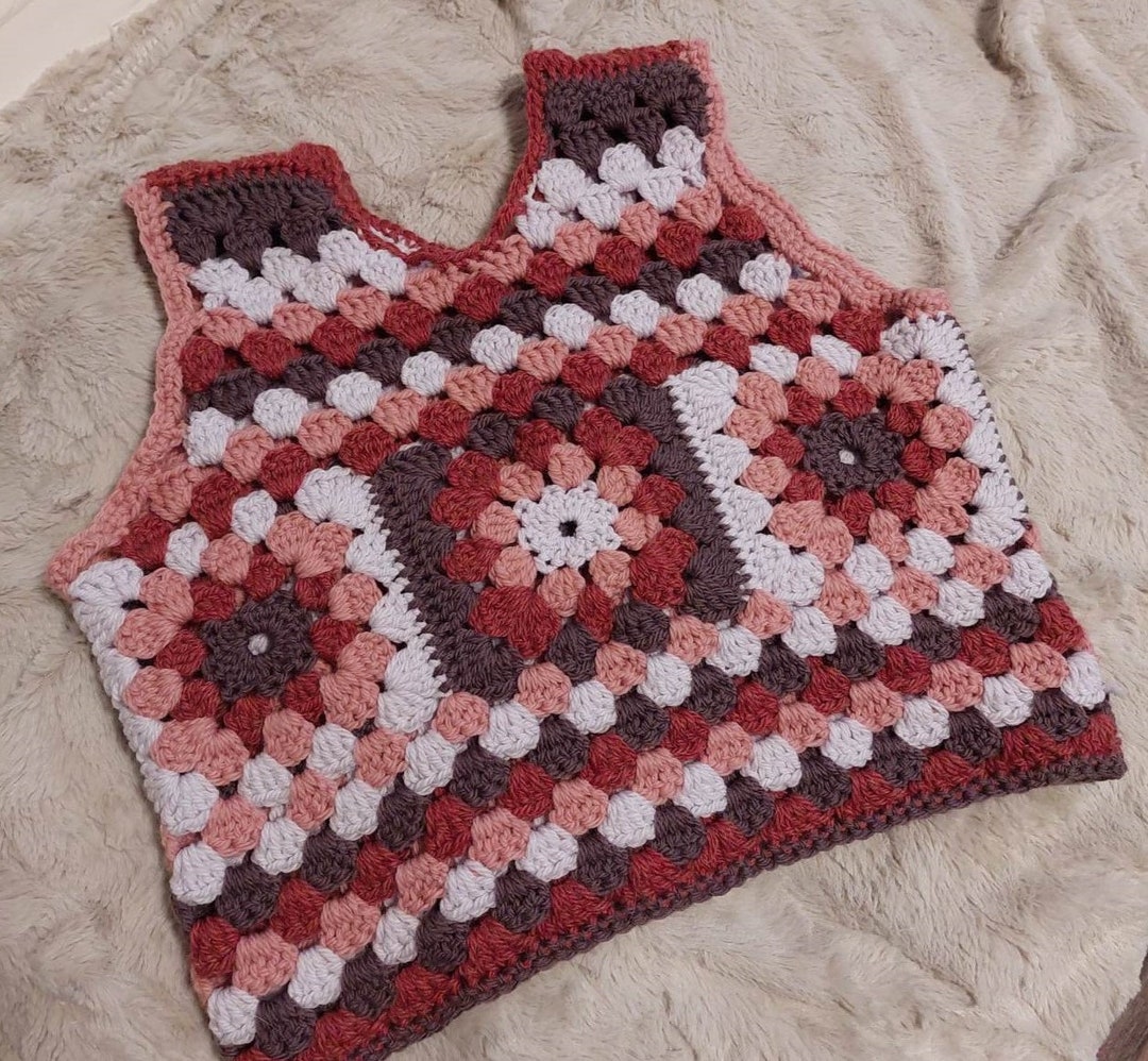 Granny Square Vest CROCHET PATTERN / Granny Squares Crochet / Retro