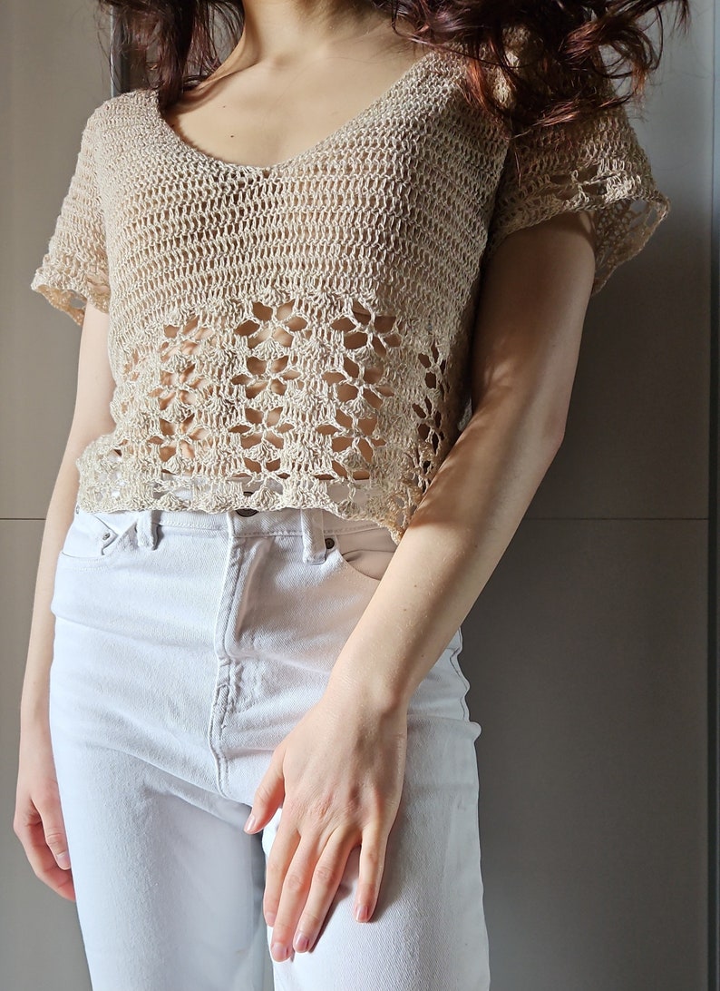 Blossoming top CROCHET PATTERN / beautiful summer crochet tee/ crochet T-shirt / cute crochet outfit / crochet top with flowers / pdf zdjęcie 7