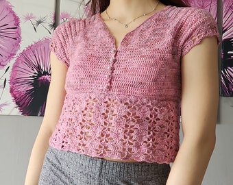 Blossoming top CROCHET PATTERN / beautiful summer crochet tee/ crochet T-shirt / cute crochet outfit / crochet top with flowers / pdf