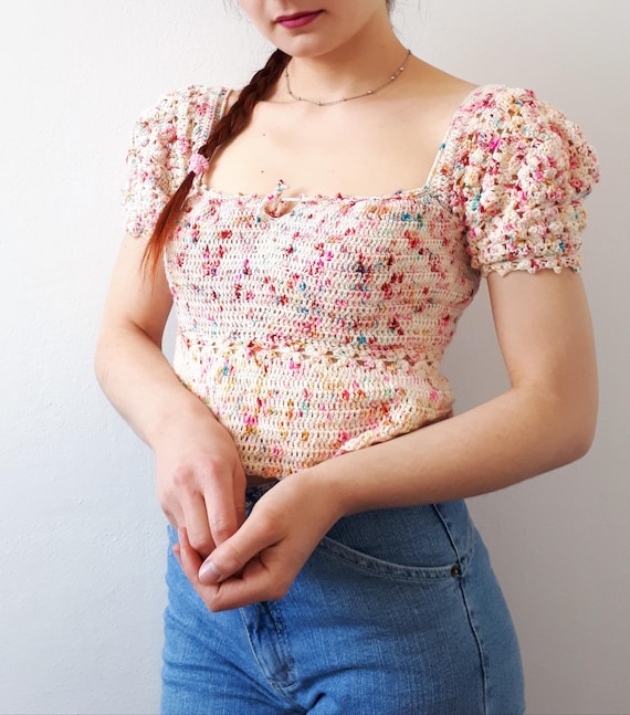 Playful tee/ crochet pattern for cute top/ advanced crocheter project/ top with puffed sleeves / big sleeves crochet top/ milkmaid top/ pdf
