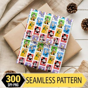 Peut inclure: Un cadeau emballé avec un motif coloré de personnages Disney. Le papier d'emballage présente Mickey Mouse, Minnie Mouse, Donald Duck, Dingo et Pluto dans une grille répétitive. Le cadeau est noué avec de la ficelle et le texte "300 SEAMLESS PATTERN" est visible.