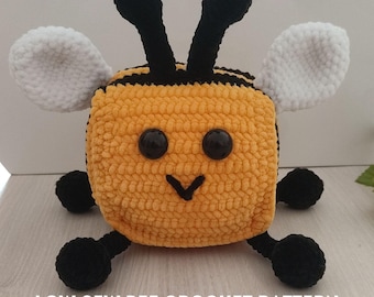 Bumble Bee Crochet Pattern – Low-Sew Amigurumi (PDF) - Beginner-Friendly Plush