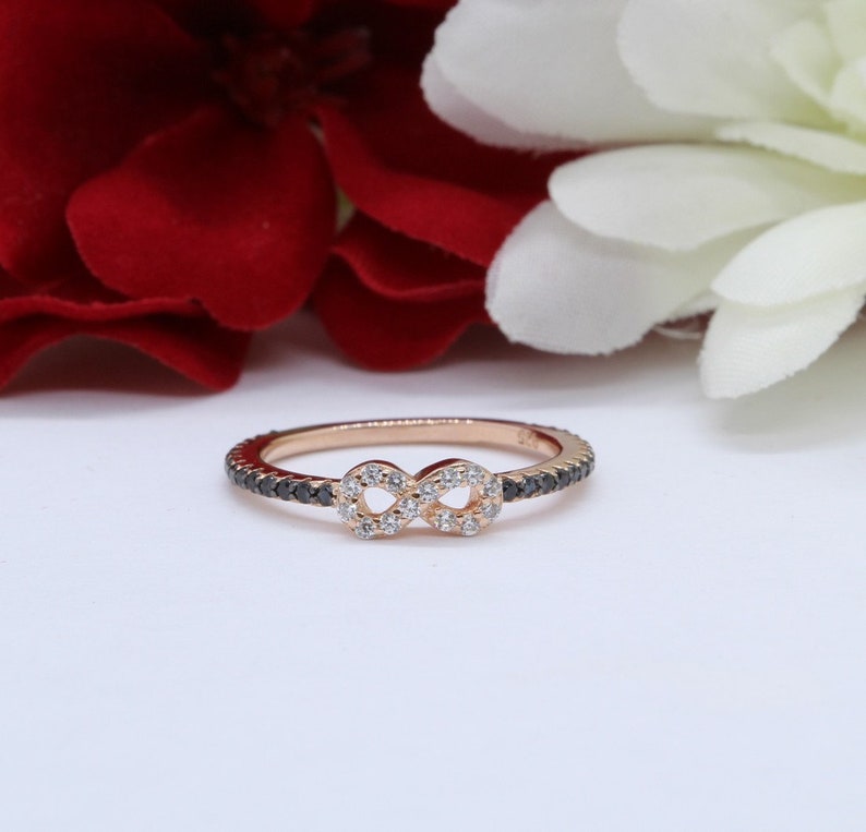 Valentines, Infinity Petite Dainty Fashion Infinity Ring Round Simulated Diamond Black CZ Rose Gold Solid 925 Sterling Silver