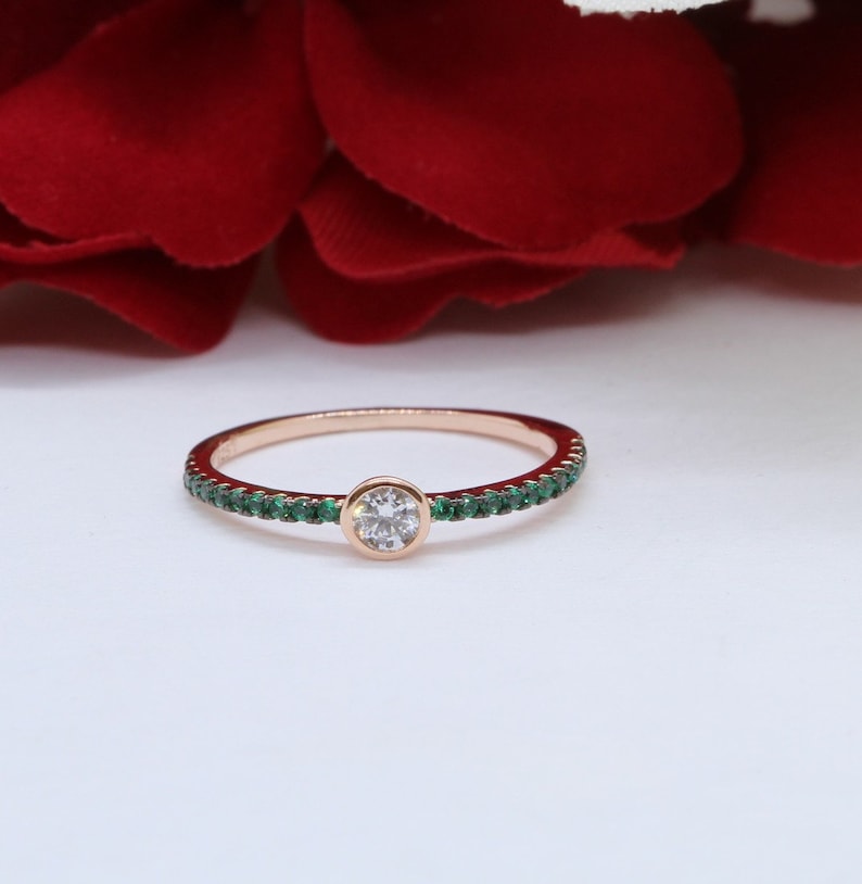 Fashion Ring Petite Dainty Rose Gold Solid 925 Sterling Silver Bezel Round 0.24 Carat Simulated Diamond Emerald Green CZ
