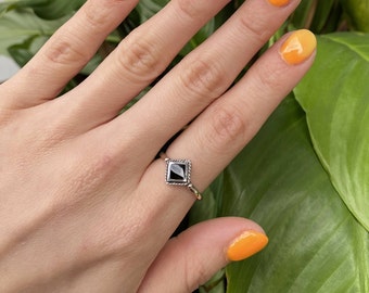 Solitaire Stone Ring Solid 925 Sterling Silver Black Onyx Swirl Simple Plain Solitaire Stone Ring Solid 925 Sterling Silver Black Onyx Swirl Simple Plain