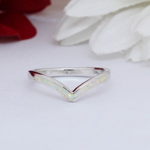 Sterling Silver Thumb Ring With White Simulated Opal - Chevron Pointed Band Size 9
