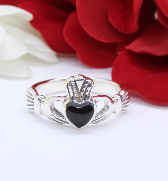 Fine Women 10mm 925 Sterling Silver Simulate Black Onyx Heart Claddagh Ring Band