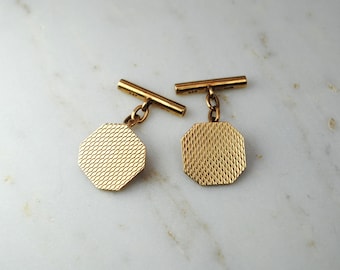 Vintage 9ct gold engraved cuff links