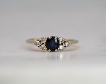 Vintage 14ct gold sapphire and CZ ring