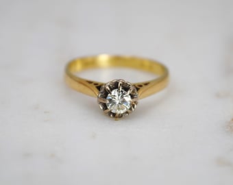 Vintage 18ct Gold and diamond ring