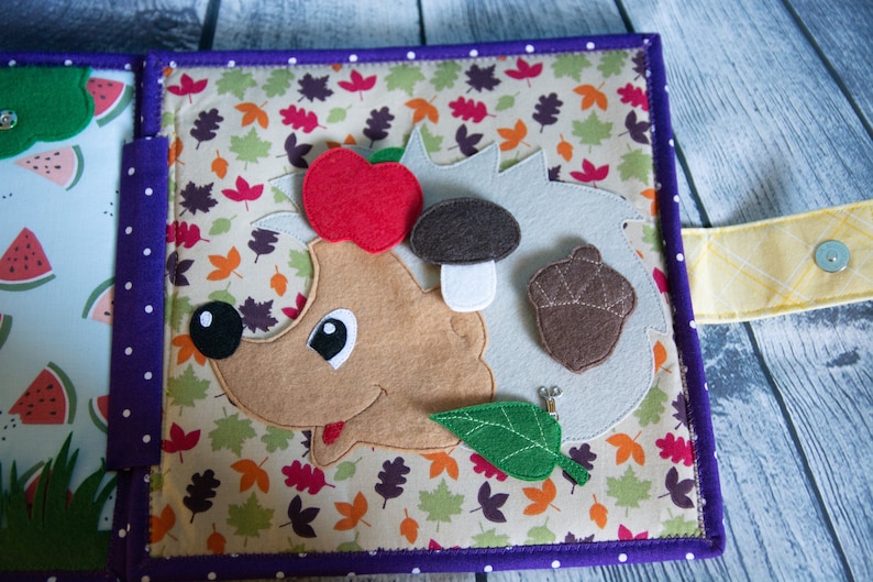 Seasons learning Educational felt book Soft book for children Quiet book Busy book 4 Seasons
