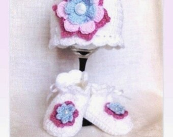 Conjunto recién nacido niña, Conjunto bebé niña, Gorro y patucos a crochet