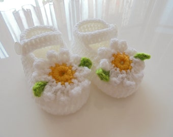 Chaussons bébé Marguerite, chaussures bébé au crochet