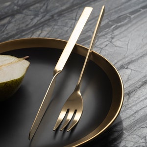 Elegant Gold Cutlery Set Modern Cutlery Set for Housewarming Gifts - Elegant Cutlery Set Stainless Steel Set for 6 Minimal Cutlery Set