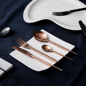 Copper Flatware Set Cutlery Set - High Quality Tableware Twisted Cutlery Set for 6 - Stainless Steel Cutlery Set - Knife Fork & Spoon