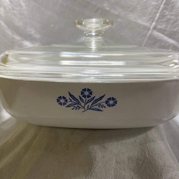 Vintage Corning Ware Cornflower Blue Cassarole Dish with Lid, P-9-B, 9x9x2