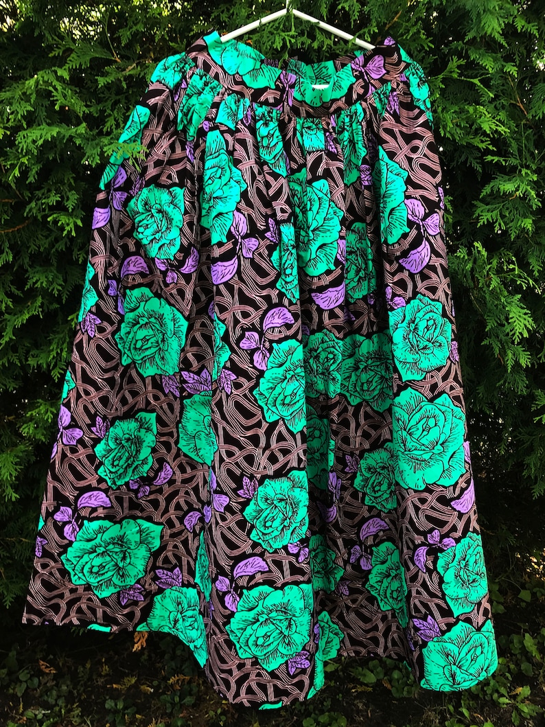 Zaria Women\u2019s African Wax Print Beautiful colorful maxi skirt F-JL-A318-VVI-01