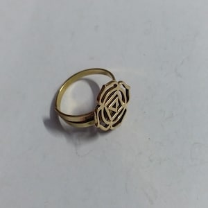 Fait main en laiton jaune tantra hindou déesse Ma Kali yantra charme tribal réglable flexible confortable très belle bague faite main