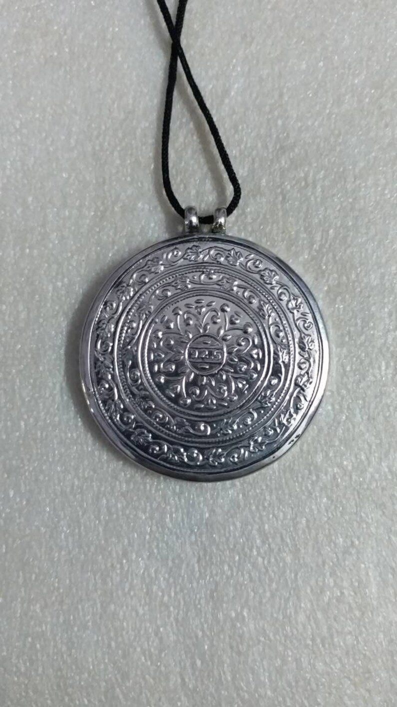 Ganesha-hängehalsband i sterlingsilver: Hinduiskt religiöst fototryck bild 5