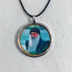 Handmade 92.5 Sterling Silver The Great Sant of India Yoga Guru Rajneesh Osho Spiritual Photo Print Glass Framed Pendant Handmade Necklace.