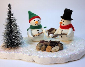 Snowmen roasting marshmallows, Christmas tabletop ornament, Handmade one-of-a-kind, Whimsical holiday decor, Roasting on an open fire.