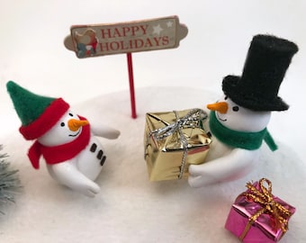 Snowmen Christmas Gift, Christmas tabletop decoration, Miniature clay snowmen, One-of-a-Kind holiday decor