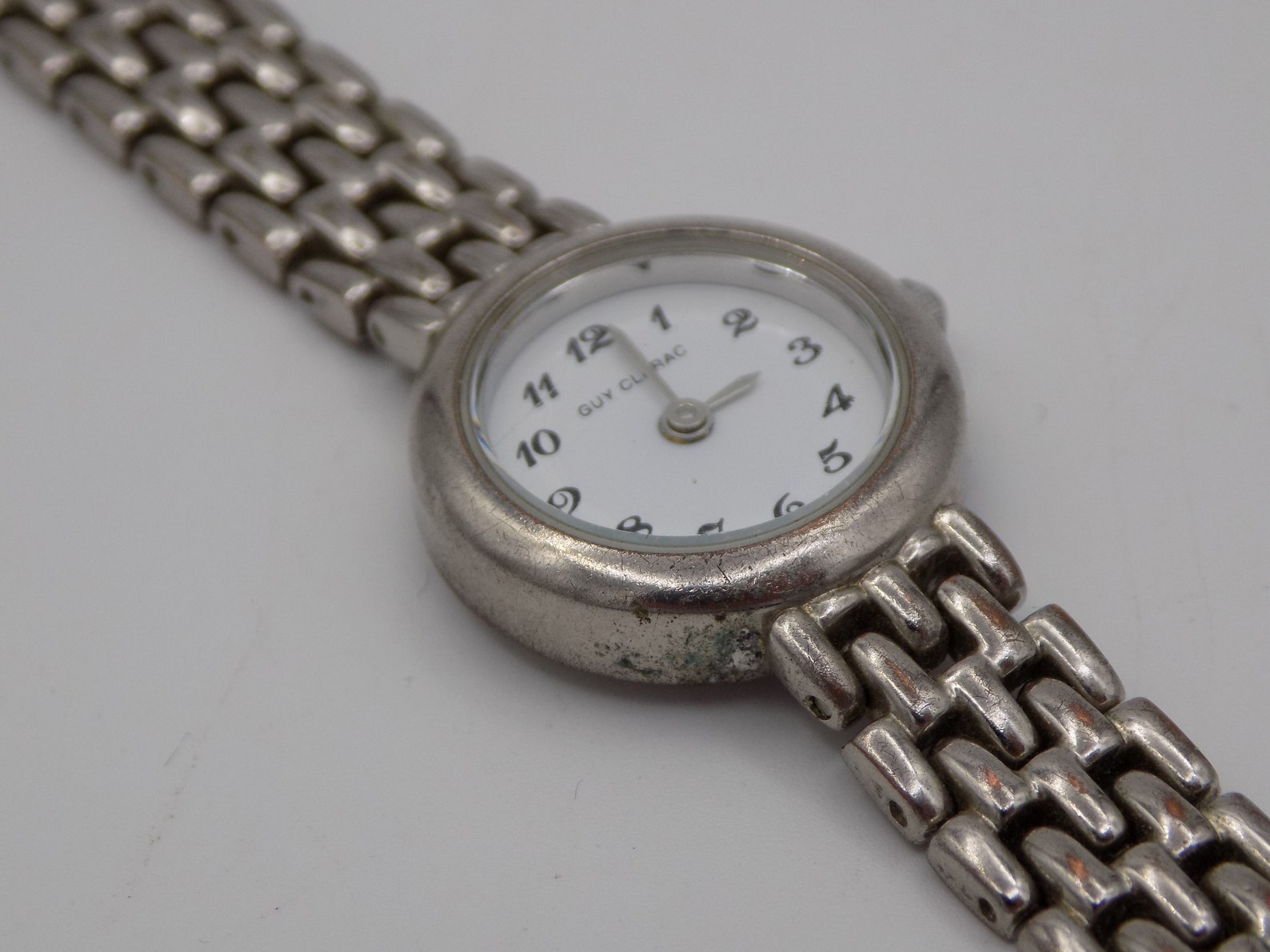 GUY CLARAC, Montre, Femme Ronde, Couleur Argent, Made in France