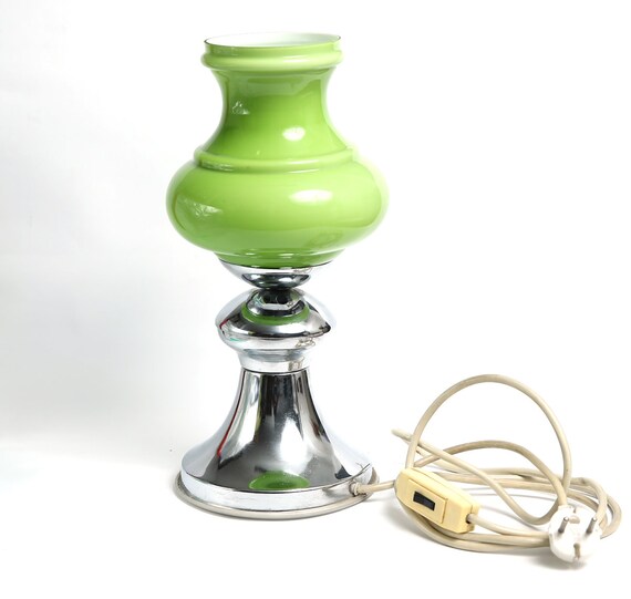 retro bedside lamp