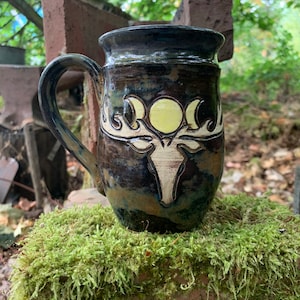 Hirsch Mond Phase Tasse