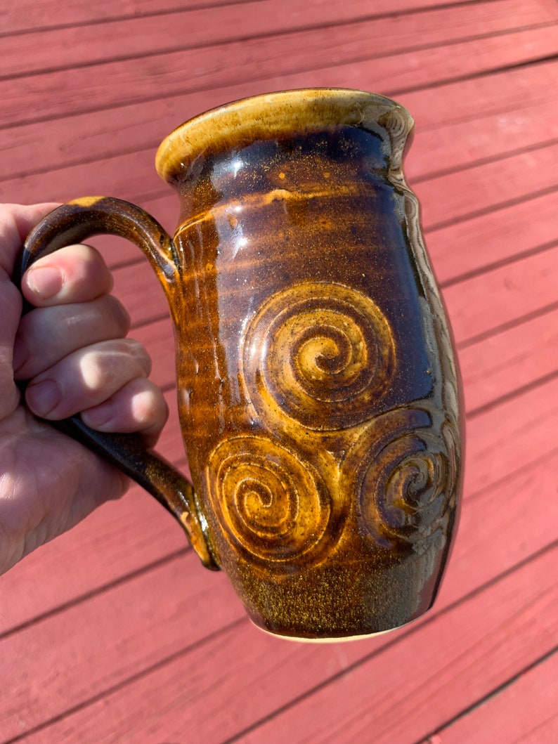 Triple Spiral Mug image 9