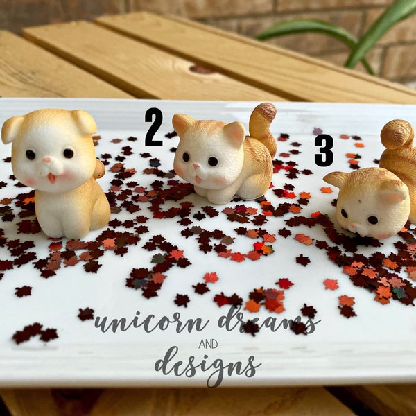 Little Cats, Realistic Silly Kitty Set, Cat Cabochons, dollhouse figurine, Tumbler topper pieces