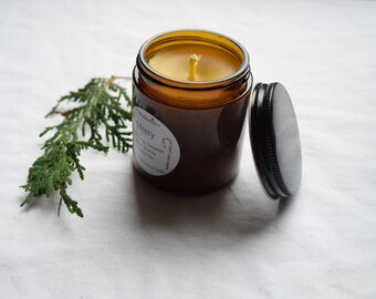 Beeswax Aromatherapy Candle / MERRY / Amber Glass Jar Candle, 4 oz. Beeswax Candle with Essential Oils