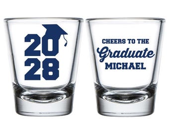 Personalisierte graduierten Schnapsgläser, Abschlussfeier Schnapsglas Gefälligkeiten, personalisierte Abschluss Schnapsgläser, maßgeschneiderte Schnapsgläser (218)