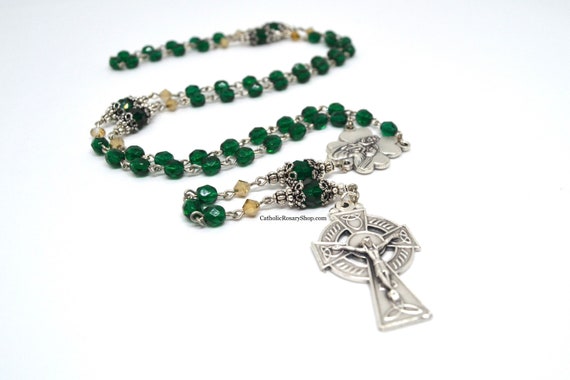 Emerald and Gold Irish Themed Rosary | Personalized Irish Baptism Rosary | Irish First Communion | Irish Birthday Gifts | Emerald Gifts