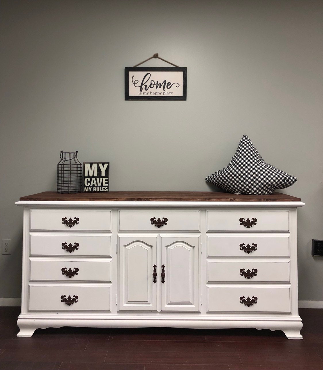 Sold Example Rustic Farmhouse Dresser Tv Stand Sideboard Etsy
