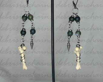 Kolczyki ze stali nierdzewnej z agatem mchowym i kością udową szczura