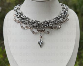 Czy czujesz miłość? Naszyjnik z kolczugi