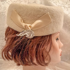 Vintage Brown Pillbox Hat with Gem Accents Mink Fur Pillbox Hat With Face Veil, 1940s Designer Marvin  main image 2