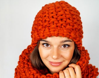 Wool hat, chunky knit hat made of fine merino wool in red, hand-knitted. Knit hat. Winter hat. Hin•naH knitted design