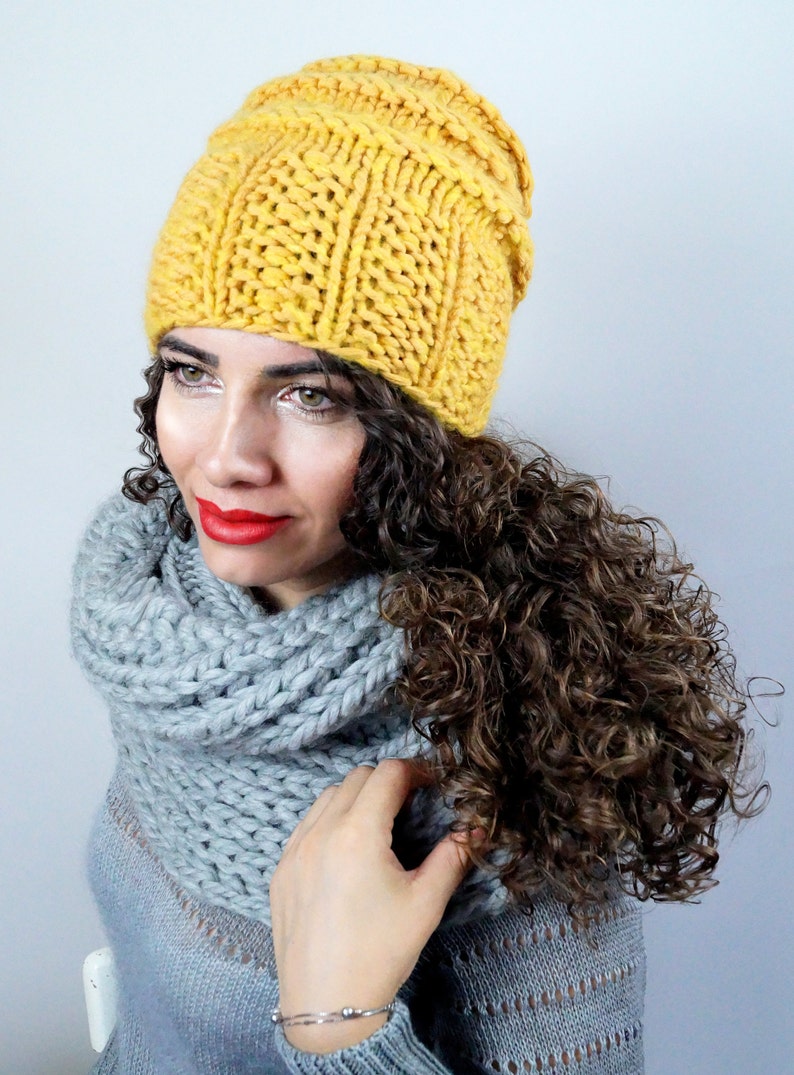 Yellow cap Knitting design INNA HEUER Berlin. Hand knitted beanie with fine merino wool and soft cashmere