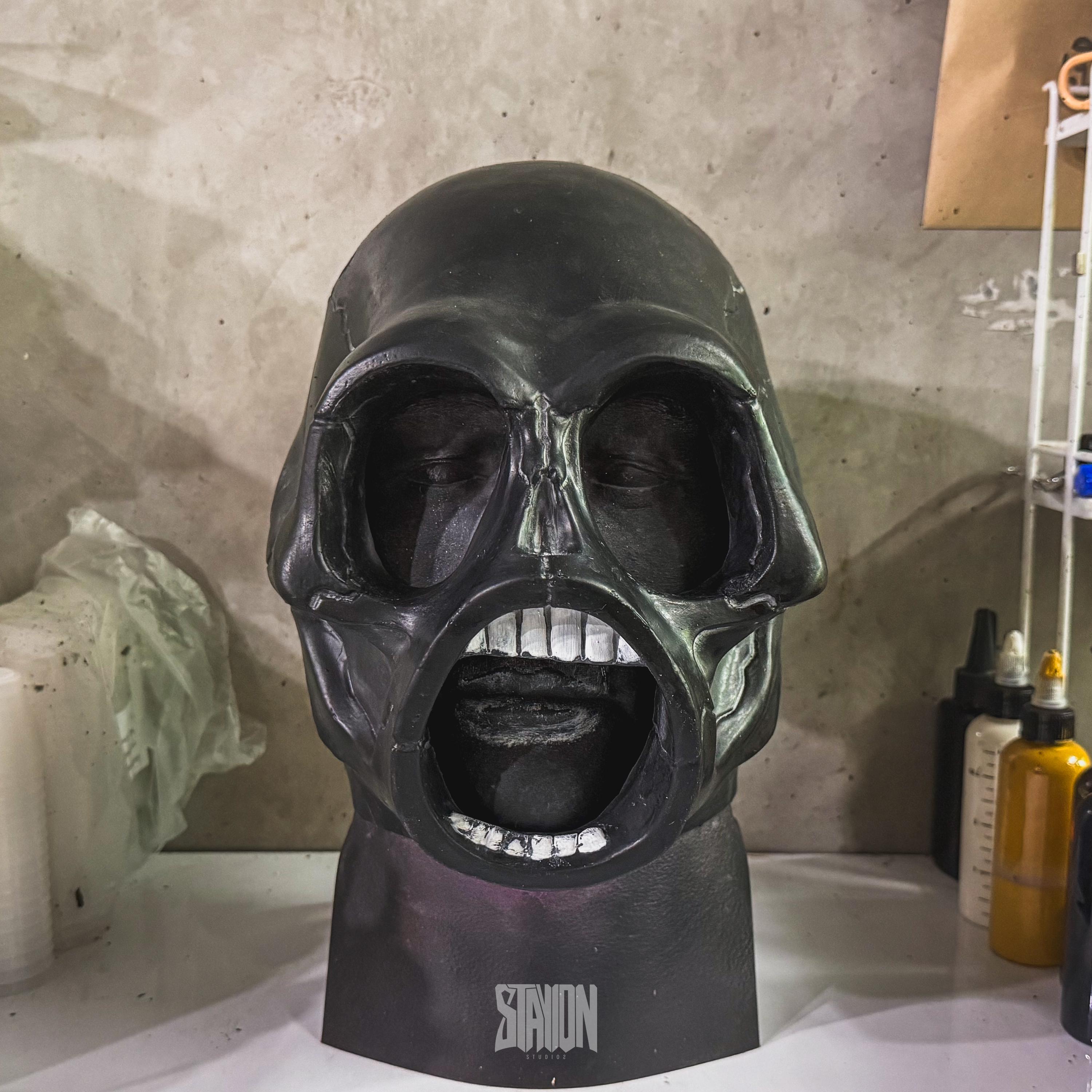 スリップノット IOWA シド マスク slipknot sid mask 誰か、シドのこのマスクが何なのかわかる人いる？（彼が持ってるマスク