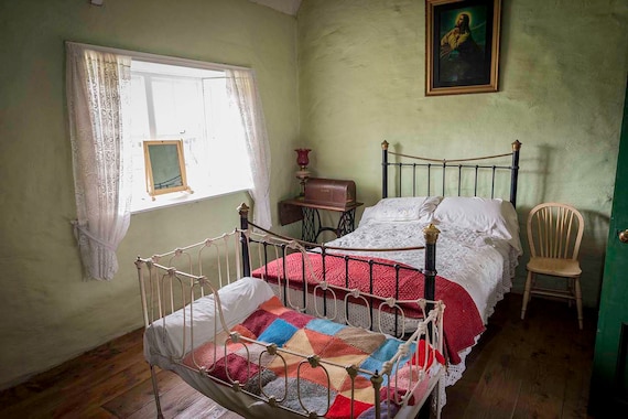 Ireland Traditional Irish Bedroom