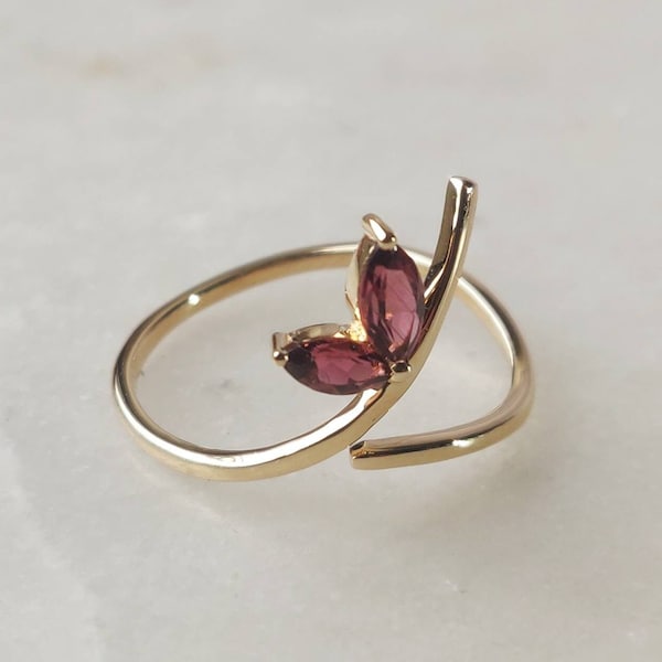 14K Gold Pink Tourmaline Ring, Bridesmaids' Alternative Engagement Ring,  Pink Tourmaline Solid 14K Yellow Gold Ring, October Birthmonth