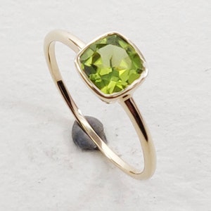 14K Gold Natural Peridot Ring, 14K Solid Yellow Gold Ring, Peridot Ring, August Birthstone, Dainty Ring, Gift for her, Birthday Gift